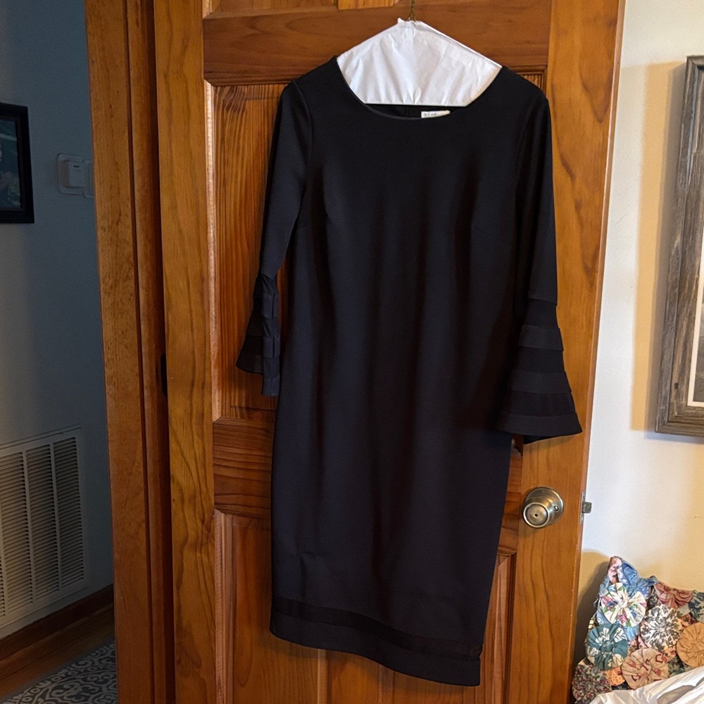 Cato Black Long-Sleeve Shift Dress with Tiered Bell Cuffs